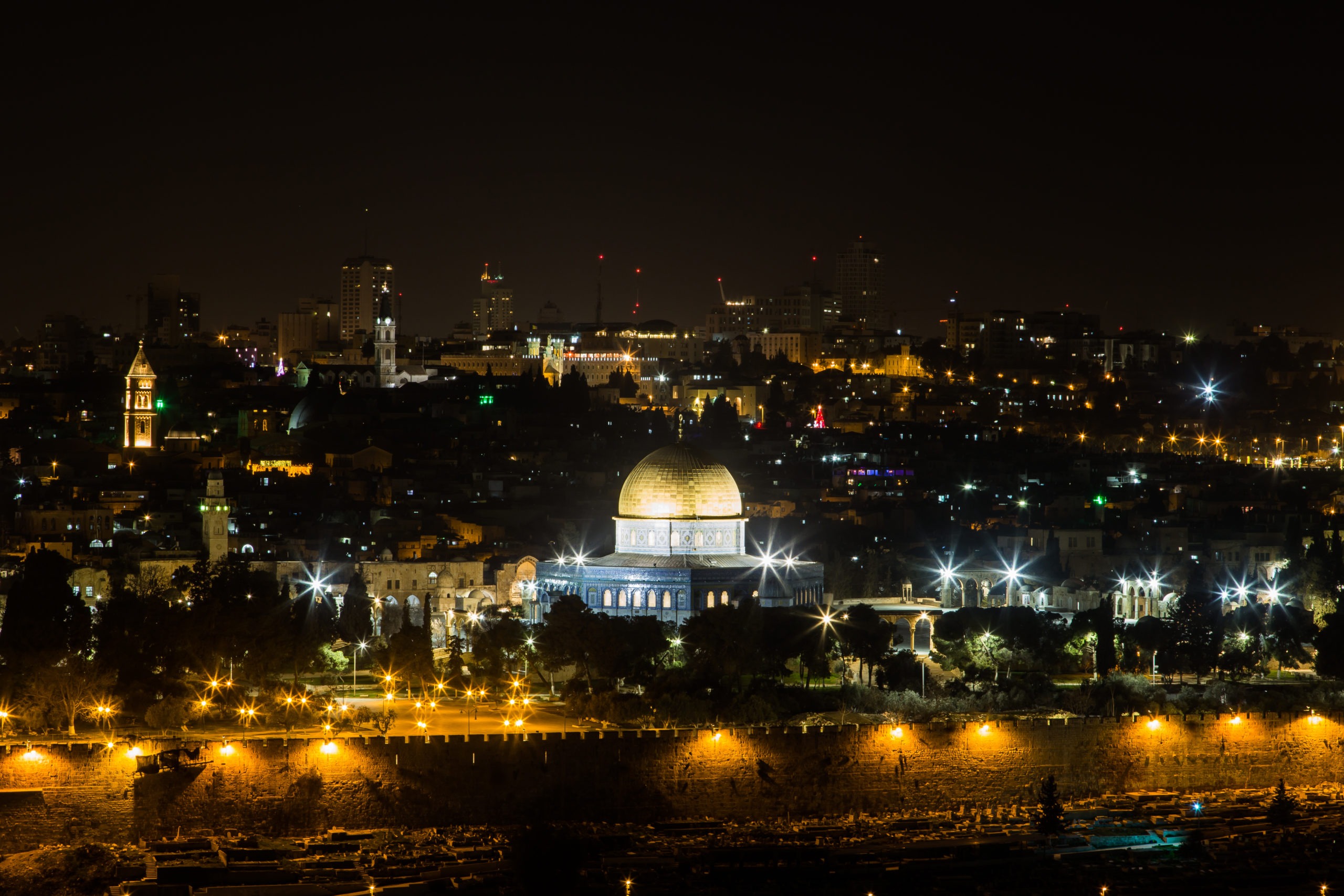 jerusalem at night