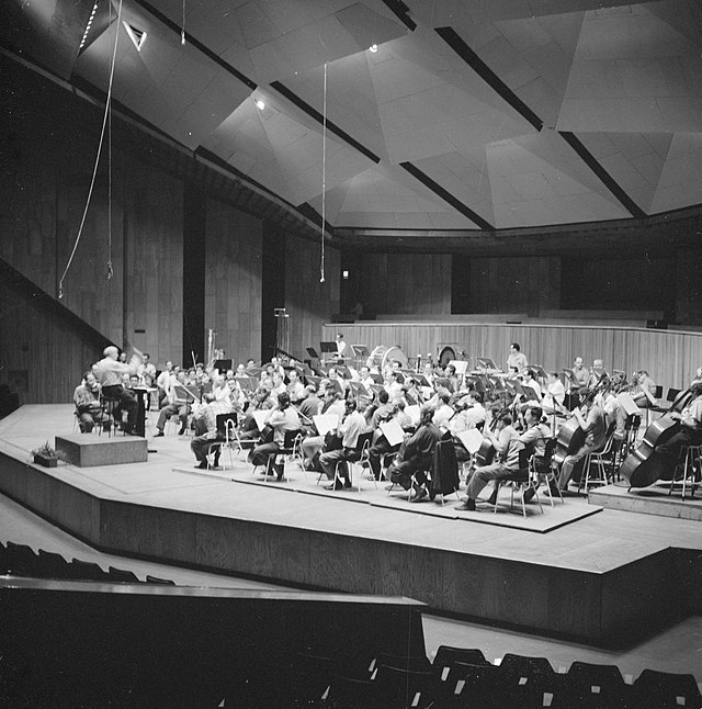 black and white photo of the Israel Philharmonic Orchestra in the 1960s