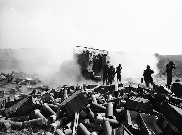 black and white picture of Israeli artillery pounding Syrian forces near the Valley of Tears
